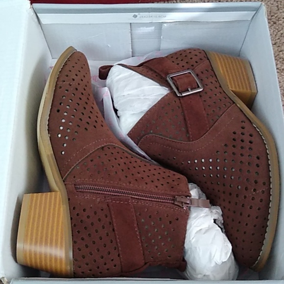 Forever 21 Shoes - Brown Ankle boots